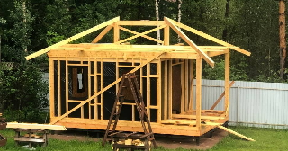 Сарай из бруса 100х100 в Кургане - строительство под ключ | Строй-Крг от 40900 руб.